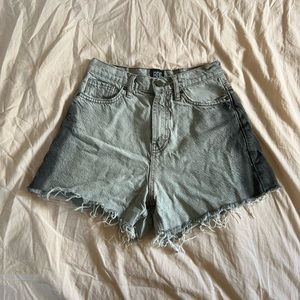 BDG • A-Line Cutoff Denim Short in grey stripe